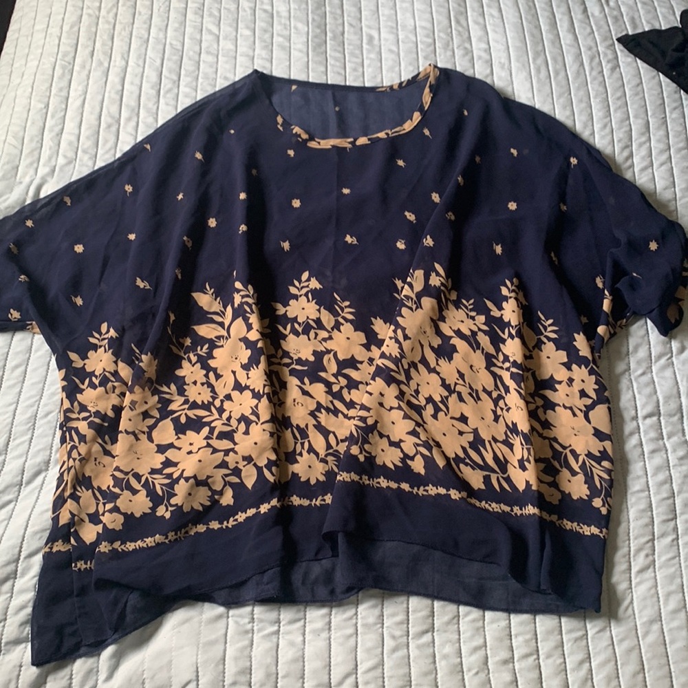 Lightly worn sheer size M